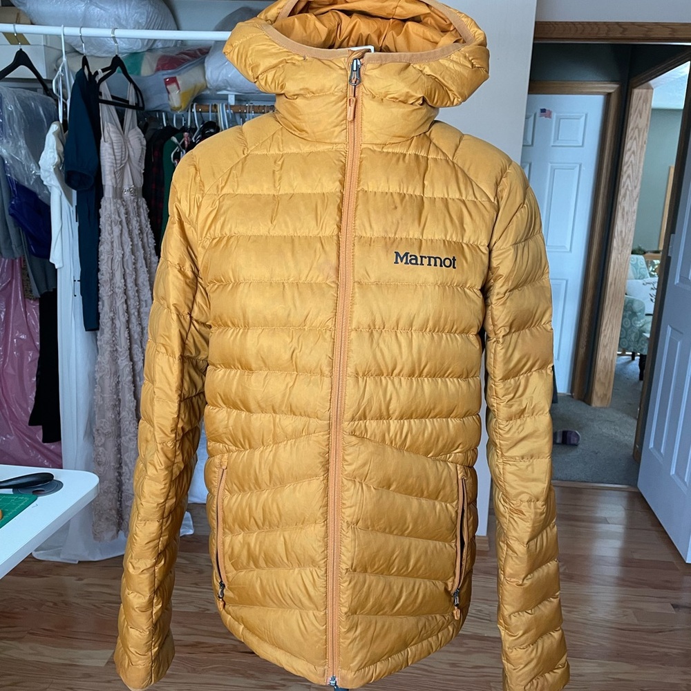 Marmot “Men’s Highlander Down Jacket”